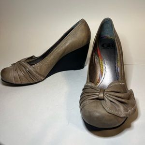 Gianni Bini Womens Wedge Heel Shoes Size 10 Leather Gray Bow Vintage 3.5in Heel